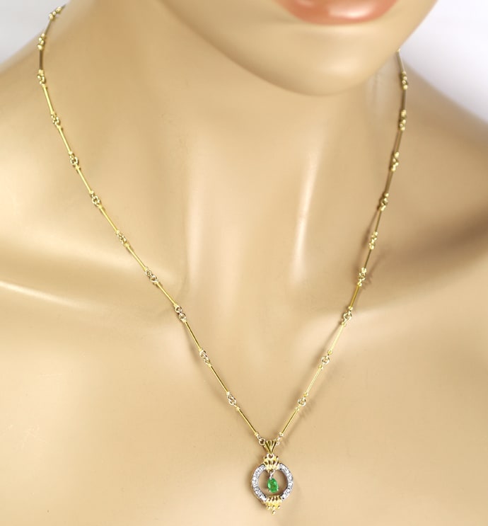 Foto 4 - Goldcollier Smaragd und lupenreine Diamanten, S2872